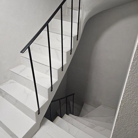 Appartamento T2 Chaleureux, Calme Et Entierement Renove. Béziers Esterno foto