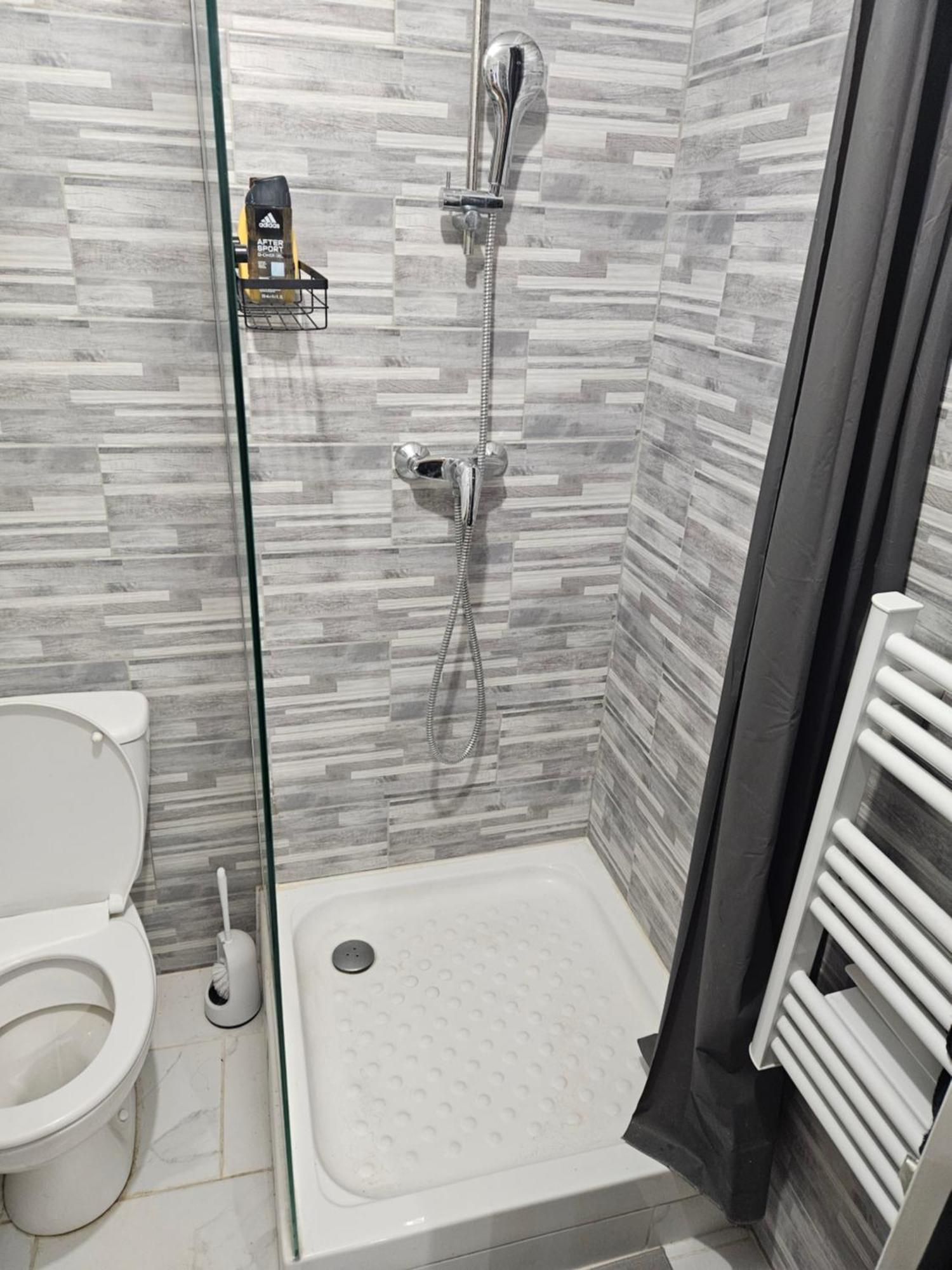 Appartamento T2 Chaleureux, Calme Et Entierement Renove. Béziers Esterno foto